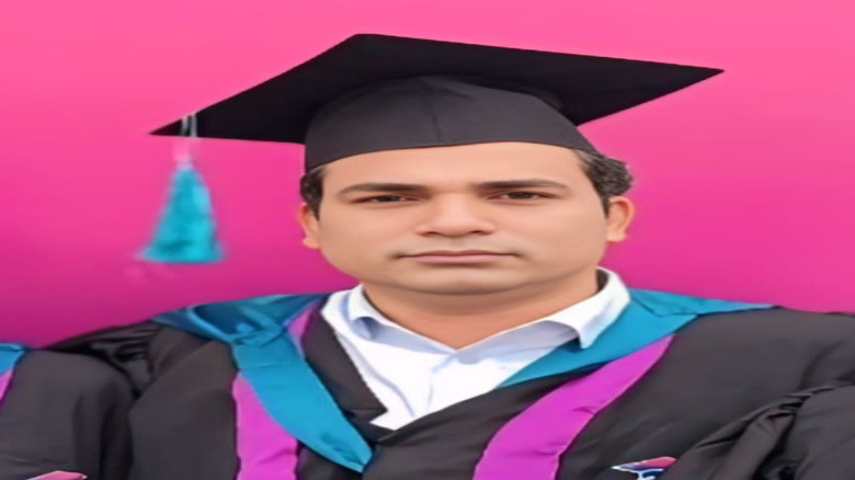 আইন বিষয় অনার্স মাস্টার্স ডিগ্রি অর্জন করলেন  আকাশ মিয়াজী