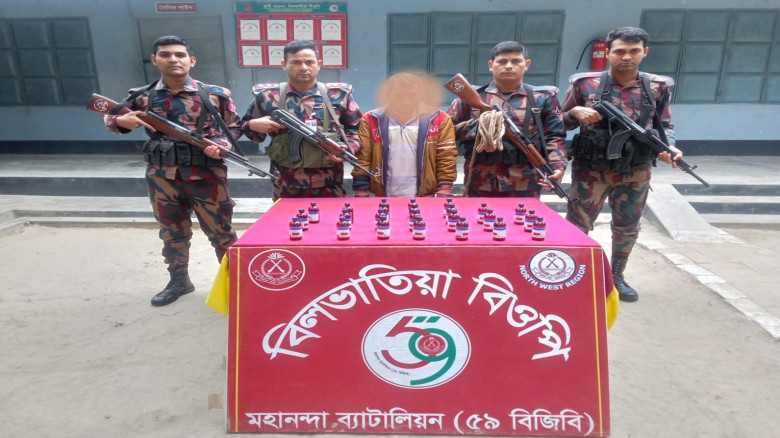 রুট পরিবর্তন করেও শেষ রক্ষা হলো না চোরাকারবারীর মাদকদ্রব্যসহ ১জনকে আটক করলো ৫৯ ব