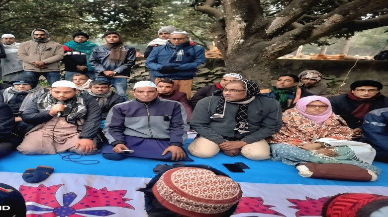 ভোলাহাটে বেগম খালেদা জিয়ার আত্মার মাগফিরাত কামনায় কোরআনখানি 