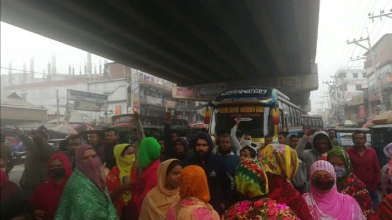 গাজীপুরের সখিপুরে মাহমুদ ডেনিম ফ্যাক্টরি হঠাৎ বন্ধ ঘোষণা, বে