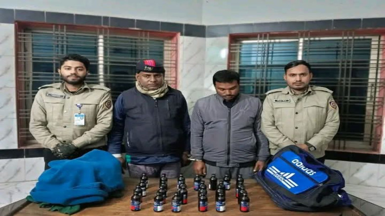 কম্বলে মোড়ানো ফেন্সিডিল উদ্ধার, গোদাগাড়ী ইউপি সদস্যসহ আটক দু