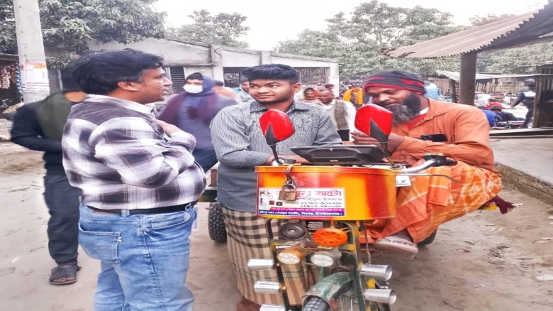 চাঁপাইনবাবগঞ্জ  সুন্দরপুর ইউনিয়নে জেএসডির প্রার্থী সুমনের তারা প্রতীকের গণসংযোগ