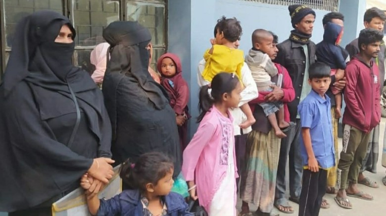 চট্টগ্রাম  লোহাগাড়ায় যৌথ অভিযানে ৪৫ জন অবৈধ রোহিঙ্গা আটক