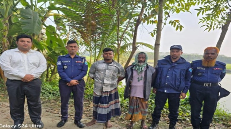 রাজৈরে অবৈধভাবে বালু উত্তোলনের সময় আটক দুই জন