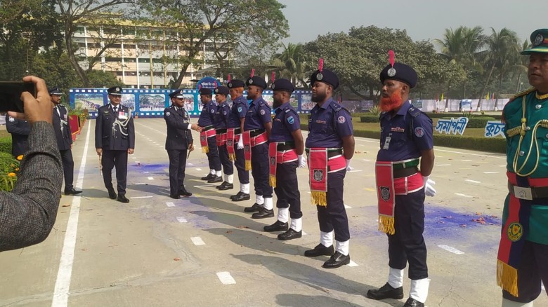 পুলিশ ট্রেনিংসেন্টারে ৪২৫ জন পুলিশ  সদস্যর প্রশিক্ষণ সমাপনী 