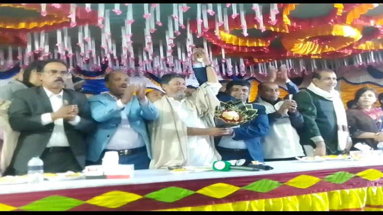 রাজৈরে মাদারীপুর (২) আসনের স্বতন্ত্র প্রার্থীর ধানের শীষে সম