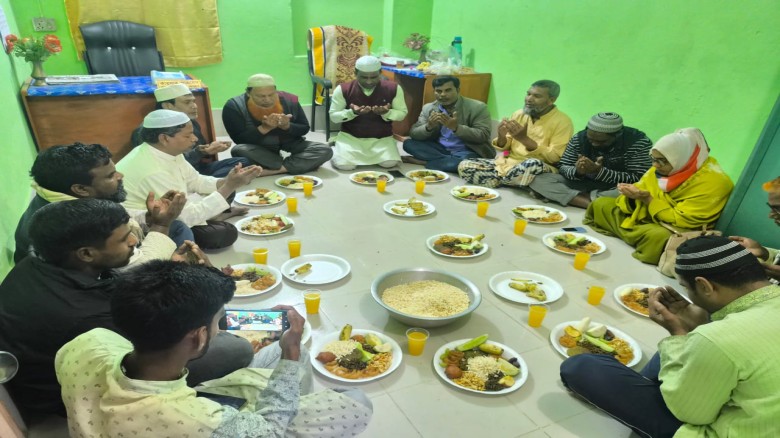 ভোলাহাট প্রেস ক্লাবে ৩য় রমজান  ইফতার মাহফিল অনুষ্ঠিত