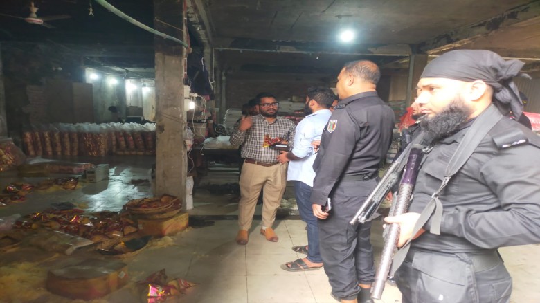 কুমিল্লা বিবির বাজারে সেমাই কারখানায় অভিযানে ২ লাখ টাকা জরিম