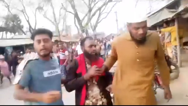 তানোরে ছাগল চুরির ‘গডফাদার’ আলম সরদার, অতিষ্ঠ এলাকাবাসী