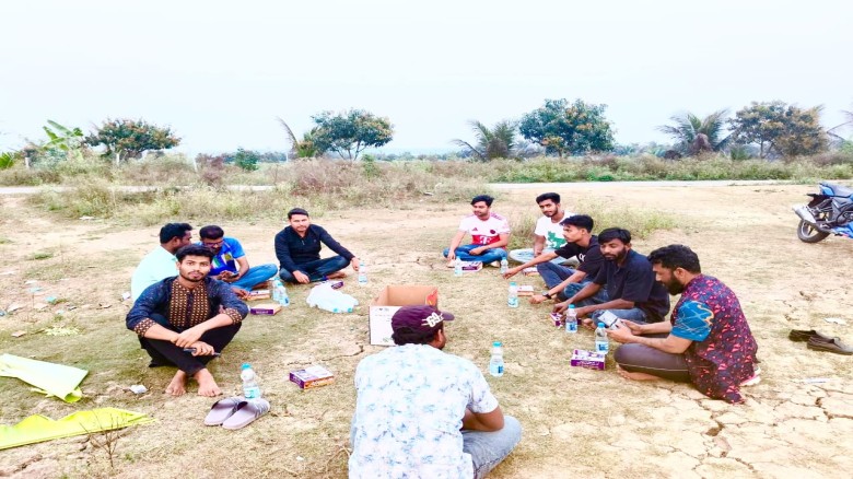 তানোরে প্রকৃতির মাঝে ইফতারের মহা উৎসব