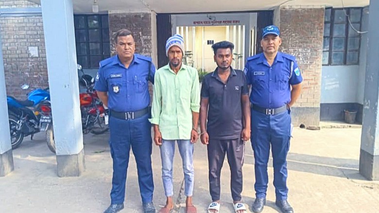 তানোরে ক্লুলেস দস্যুতা মামলার রহস্য উদঘাটন "আসামি গ্রেফতার ল