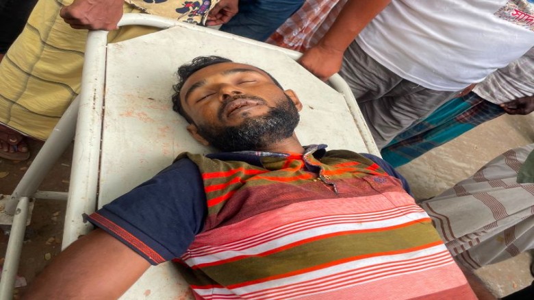 ঈশ্বরগঞ্জে বাসের ধাক্কায় ধানবাহী ট্রলি উল্টে কৃষকের মৃত্যু