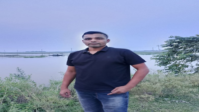 নাসিরনগরে সাবেক এনসিপি নেতা আসাদুজ্জামান খোকনকে আটক করে স্হা