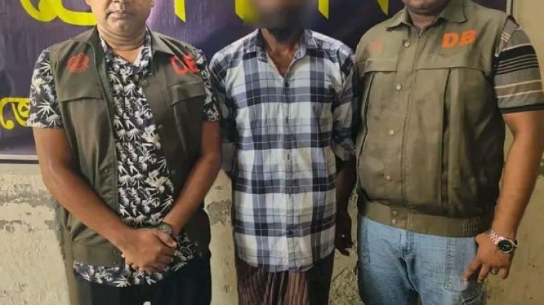 রঘুনাথপুরে ডিবির অভিযানে ১০০ ইয়াবাসহ যুবক গ্রেপ্তার