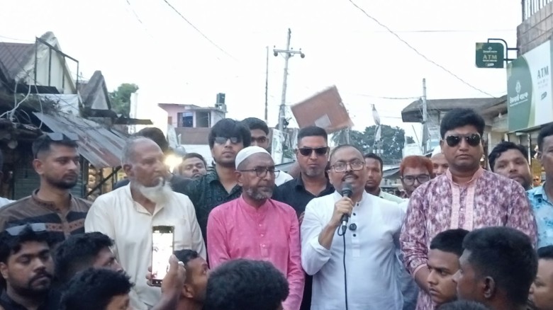 গুরুদাসপুরে মশিউর রহমান বাবলুর নেতৃত্বে  ৪৮ তম  প্রতিষ্ঠাবার